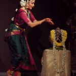 Swasika Instagram - It is an immense happiness to any classical dancer to perform at soorya festival. This was my first performance at soorya festival and I thank all my gurus for training me to reach such a platform. This performance will always remain special to me. Photography: @srees_fotography #swasika #swasikavj #classicaldancer #sooryfestival #sooryakrishnamoorthy