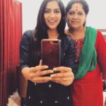 Swasika Instagram - Year End Pictures❤️❤️❤️ I wish coming year to be full of smiles,gratitude and happiness Happy Newyear ❤️❤️❤️❤️❤️ #withmom #mother #amma #swasikavj Mahé, Puducherry