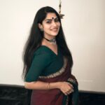 Swasika Instagram - Another one at the year end . Pooja time for #Kumari Photography: @ajmal_photography_ Saree : @the_house_of_handloom #swasika #swasikavj #kumari #poojatime