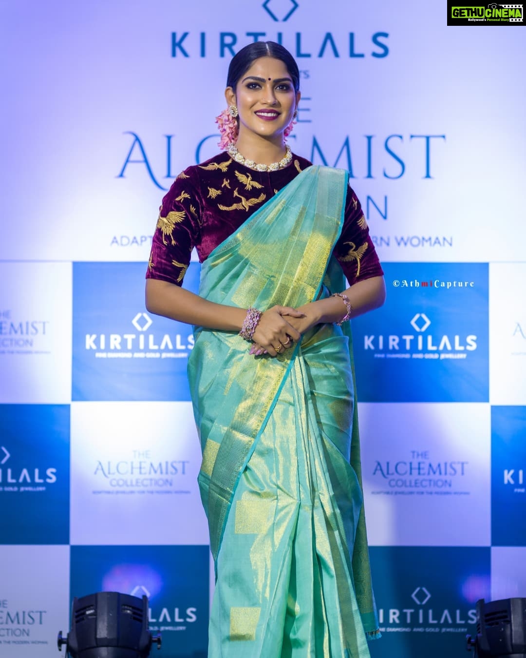 Swasika Instagram - At today's inaugration ceremony of @kirtilalsonline , alchemist collections. Happy to be a part of it . @jayanthiballal Stylist : @rashmimuraleedharan Mua : @sajitha.kazmara Photography: @athmi_capture Event Co-ordinator: @dalu_krishnadas #kirtilalsonline #kirtilal #swasika #inaugration