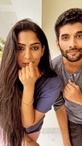 Swasika Instagram - Who else is obsessed with this … 🤩

 #trending #dance #reels #obsessed #swasika #shootitime #viral