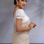 Swasika Instagram - Swasika Wearing Net kota saree with tone to tone thread work and pearl work in pearl white by @swayamvarasilksindia . Muse : @swasikavj Photography: @director_aniesh_upaasana In association with @redfmmalayalam Makeup: @vijilsmakeover @neethu_makeupartist Styling : @leirakuncysiby Jewellery: @ladies_planet_rental_jewellery . #swayamvarasilks #reels #swasika #swasikavj #malayalamactress #swasikavijay #latest #reel #malayalamactor #makeover #reelkarofeelkaro #reelitfeelit #celebreels #reelsofinstagram #dance #trending #sareelove #ootd #salwar #saree #happybirthdayswasika