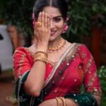 Swasika Instagram - Happy Vijayadashami 🪔 Styling @jaffarimaam Makeup @abilashchickumakeupartist Outfit @rayan_silks Jewellery @parakkatt_jewels Photo: @abindhu_photography Assisted @jabirr_jabi @prajithcpwayanad #happyvijayadashami #vijayadashami #swasika #swasikavj #swasikavijayactress