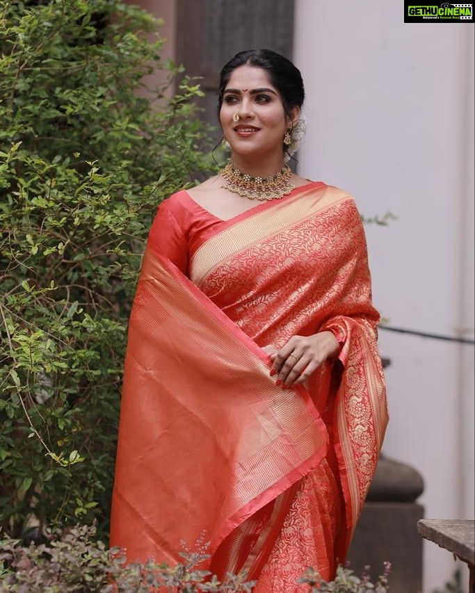 Swasika Instagram - For the love for traditional looks . Muse : @swasikavj Saree: @atmasignature Ornaments: @inikacollections Makeup : @abilashchickumakeupartist Photography: @midhinlal #swasika #swasikavj #swasikavlogs #swasikavijayactress #abilashchickumakeupartist
