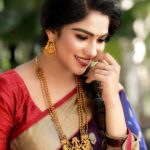Swasika Instagram - Embellished in Beauty ! Makeup: @abilashchickumakeupartist Saree : @thebrandstorebyfebitha Photography: @midhinlal #swasika #swasikavj #swasikavlogs #swasikavijayactress #sareelove #templejewellery #redcarpet #amritatv #saree #sareelook