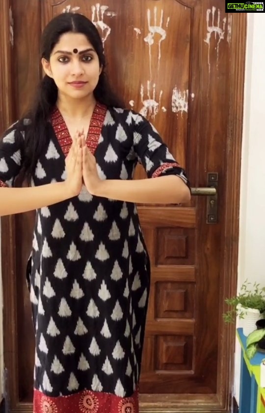 Swasika Instagram - I have found guidance, discipline, love and inspiration all in my gurus .The way you teach,The knowledge you share,The care you take,The love you shower have given me the highest privilege of being your student. You all have been just like a candle which gave me hope, direction, and light in my life to move forward. Thank you for being the my teachers, Happy Teacher's Day to every Teachers. And this video is a special dedication to my gurus Kalamandalam Sumathi Teacher, Ravi Sir and Chandrika Teacher. Costume @srishti_tripunitura