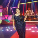 Swasika Instagram - Blues and blinks ! Stylist : @rashmimuraleedharan Mua : @rosepetalsbridalmakeup Costume: @ladies_planet_ #swasikavj #redcarpet #amritatv #sareelook