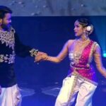 Swasika Instagram - Throwback to a dance memory with our own Lalettan ❤ @mohanlal Choreographed by dearest @bijudhwanitarang #swasika #swasikavj #swasikavlogs #swasikactress #ammashow #mohanlal #lalettan #bijudhwanitarang