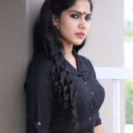 Swasika Instagram - “Let the beauty of what you love be what you do.” – Rumi #swasika #swasikavj #swasikavijay #swasikaproductions #swasikablogs #swasikavlogs #swasikactress #blackandwhite #malayalamactress #malayalammovie #movieactress #malayalamcinema