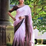 Swasika Instagram - Trust your beauty to shine from your eyes and into the souls of that deserve you. Makeup : @abilashchicku Saree : @thebrandstorebyfebitha Jewellery: @wooglitters Stylist: @shinu_ushas Photography: @perfect_makers #swasika #swasikavj #swasikavlogs #swasikactress #swasikavijay