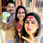 Swasika Instagram - Some snaps from the painting fun we had during the DIY home decors day ! #swasikavj #swasika #swasikavlogs #swasikavijayactress #diyhomedecors