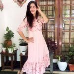 Swasika Instagram – ”Pink is always in season ”.
A day at home.

Dress : @lepapillonkochi5 ,Thank you for this beautiful dress .

#swasikavj #swasika #swasikavlogs #swasikaproductions #malayalamactress