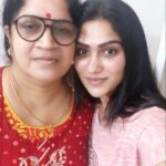 Swasika Instagram - Happy Birthday AMMA😘❤️🥳🥳 Thank u for being with me ❤️ Love u ammeeeeee❤️❤️❤️