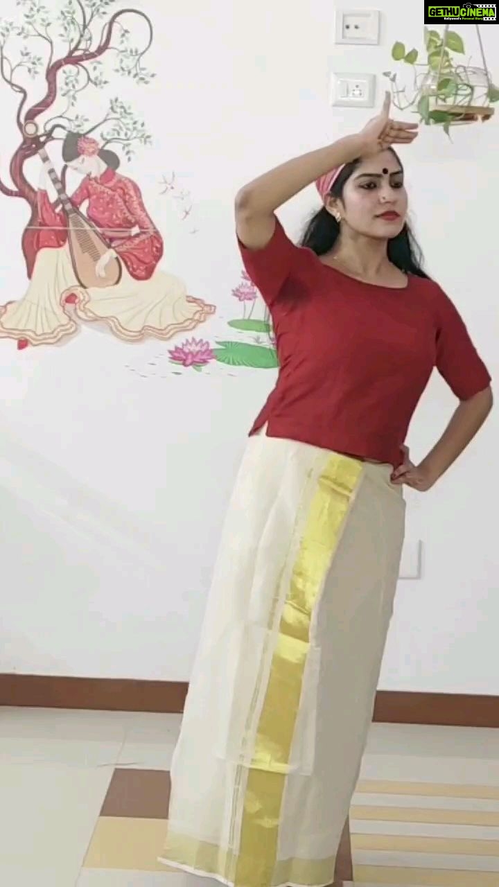 Swasika Instagram - So here is the Kudukku2025 Theythaka song Dance Challenge Video from my side. Do share your reels with the hashtag #kudukkutheythakasong and tag @kudukku2025_movie Lets groove with #theythakasong 😍 @kudukku2025_movie #kudukkutheythakasong #theythakasong #swasika #swasikavj #swasikavlogs #swasikactress #kudukkumovie #bilahari #ajuvarghese #durgakrishna #krishnasankar #shinetomchacko #rammohan #manikandanayyapa