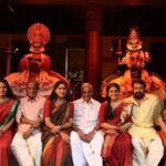 Swasika Instagram - ഗുരുതുല്യനായ , കേരളീയകലയുടെ ഈ ചക്രവർത്തിക് ഹൃദയം നിറഞ്ഞ ജന്മദിനാശംസകൾ . @unnikrishnan_b_director @kalamandalamgopi @nedumudivenu @mohanlal @rachananarayanankutty @malavikacmenon @aarattumovieofficial #gopiaashan #nedumudivenu #mohanlal #lalettan #swasika #swasikavj #swasikaactress #malayalammovie #aarattu #rachananarayankutty #malavikacmenon