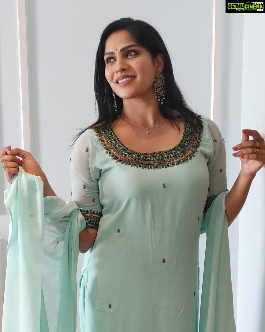 Swasika Instagram - Light, soothing, refreshing and full of sophistication, pastels are the coolest colors in trend. Swipe to see the amazing salwar peices I choosed from @kalista_shaheera_noushad , I loved their way of blending pastel shades on traditional wears by keeping it simple and elegant. PC @d_maverick_ Thank u brother ❤️❤️ #swasikavj #swasika #swasikactress #swasikavlogs #kalista #kalistabyshaheeranoushad #salwarlove #pastellove #pastelshades #salwarlove