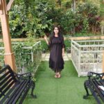 Swasika Instagram - I have always loved taking the scenic route and enjoying that vibe is priceless. Here is a random click from my morning stroll at @fragrantnature ,Munnar. The black dress from : @lepapillonkochi5 #fragrantnaturemunnar #fragrantnature #swasikavj #swasika #swasikactress #swasikavlogs