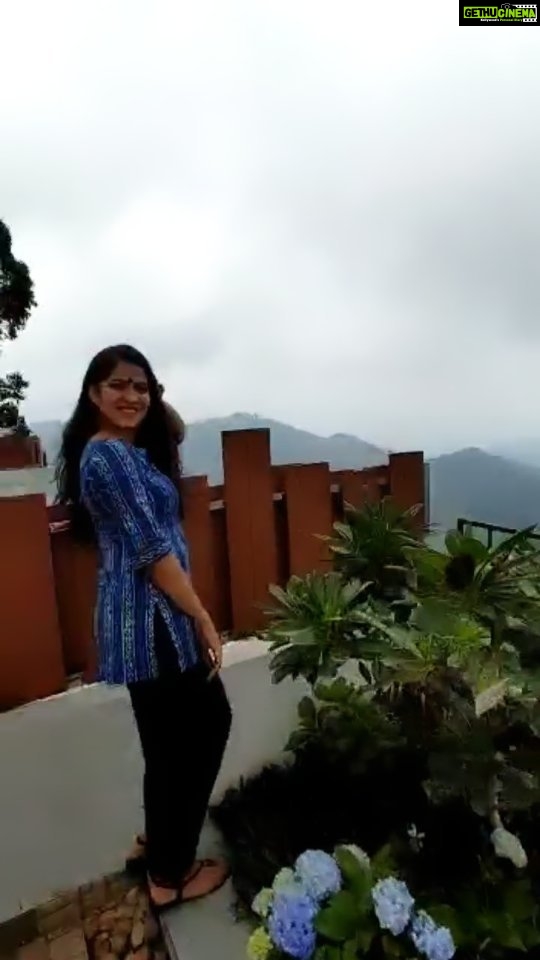Swasika Instagram - Taking time off is the best you can do for your peace of mind . Even amidst this pandemic chaos all around , a little staycation following all the safety measures and guidelines, won't hurt. Here , I am at @fragrantnature Munnar , experiencing the bliss of watching the infinite views of mountains and being very close to nature.This is one beautiful place to stay and apart from the wonderful scenery all around , their hospitality and àlacarte is one to be definitely appreciated. @keralatourism #fragrant #fragrantnature #fragrantnaturemunnar #staycation #swasika #swasikavj #swasikavlogs #swasikaactress #malayalamactress #keralatourism #munnar #incredibleindia
