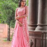 Swasika Instagram - Every girl has a bit of pink in her personality .Wear it loud and proud . Makeover: @abilashchicku Costume : @vedhikafashion Stylist : @nithinju Pics : @perfect_makers #swasika #swasikavj #amritatv #redcarpet #starmagic #malayalamactress