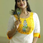 Swasika Instagram - "Krishna's love is like an ocean , you can see it's beginning but the beautiful thing is that , you can't see its end." #swasika #swasikavj #basanthi #krishnalove #malayalammovie #malayalamactress #malayalam #kerala #keralagram Wearing @navamimypassionyourfashion Photography @kumar.s.aneesh