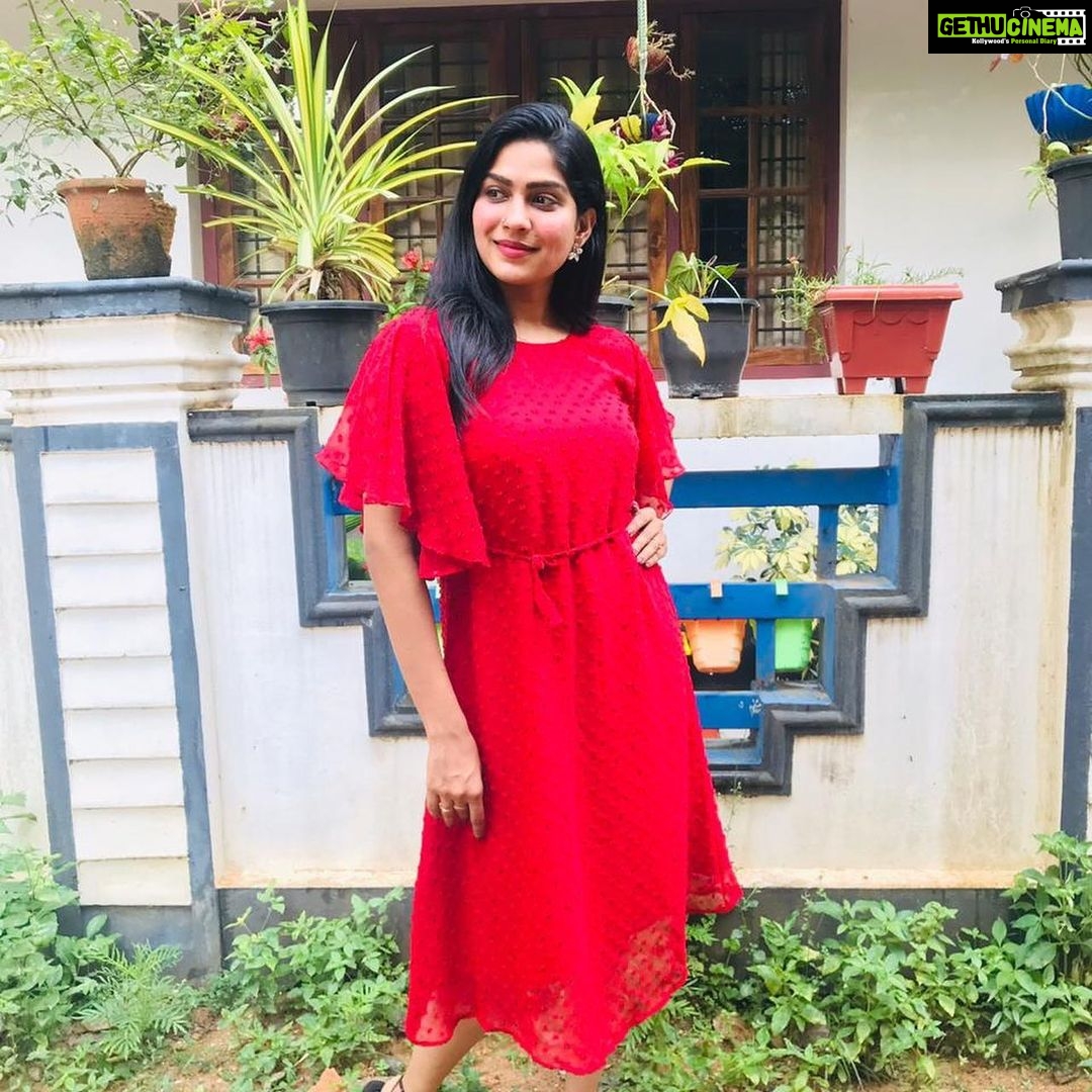 Swasika Instagram - Lovely frock thank you @lepapillonkochi5