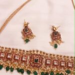 Swasika Instagram - Morning gift from @lohamcochin Lots of love 💕 @lohamcochin #jewelleryoftheday #jewellery #neckpiece #instalike #reelsinstagram