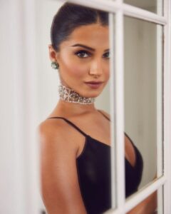 Tara Sutaria Instagram - Moments from a very special eve🖤 #Tadap