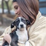 Tara Sutaria Instagram - Welcoming the littlest and newest guest to our set of Heropanti 2.. ( I have decided to name the happy chappy, Spotty! ) With an ever wagging tail, many licks and lots of love to give, he is what all strays are about… 🤍