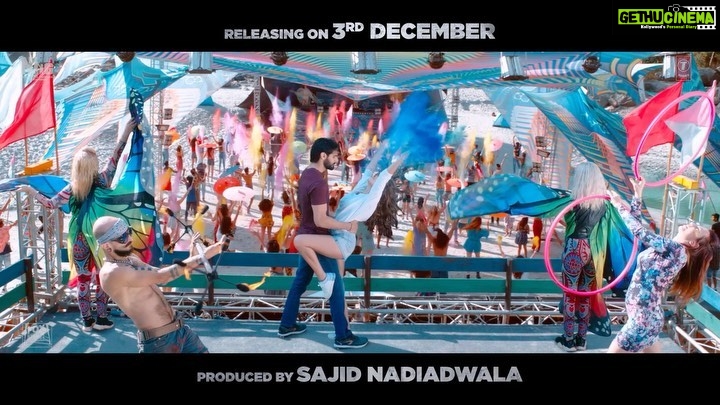 Tara Sutaria Instagram - Here it is!!! The raging party anthem of the year 🕺🔥❤️✨ #TereSivaJagMein, song out now #SajidNadiadwala's #Tadap #FoxStarStudios @ahan.shetty @milan.a.luthria @rajat__aroraa @ipritamofficial @darshanravaldz @shilparao @charanmusic @kamil_irshad_official @nadiadwalagrandson @foxstarhindi @wardakhannadiadwala @tseries.official