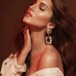 Tara Sutaria Instagram - 🤎 @rahuljhangiani