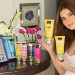 Tara Sutaria Instagram - So happy to be back with my favourite haircare brand and their newest Go Range! Whether you have coloured, long or curly hair, @stbotanica.india has got you covered 🌈! If you haven’t yet, be sure to check out these amazing products and tell me what you think! P.S. My fav is the Go Colored Purple Shampoo and Conditioner💜 💜 #stbotanica #stbotanicaindia #gorange #becauseyouarebeautiful