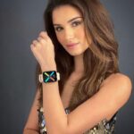 Tara Sutaria Instagram - My new obsession! This sleek and versatile accessory is now my go-to for every occasion! It has an amazing display, dynamic features like VOOC Flash charging and Fitness & Health Tracking! It definitely is #DesignedToImpress #OPPOWatch 🤍