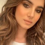 Tara Sutaria Instagram - Back in the bay🌸