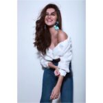 Tara Sutaria Instagram - Happy days are here again🖤 @lakshmilehr @mehakoberoi @shikha298 📷 @mohitmulchandaniphoto