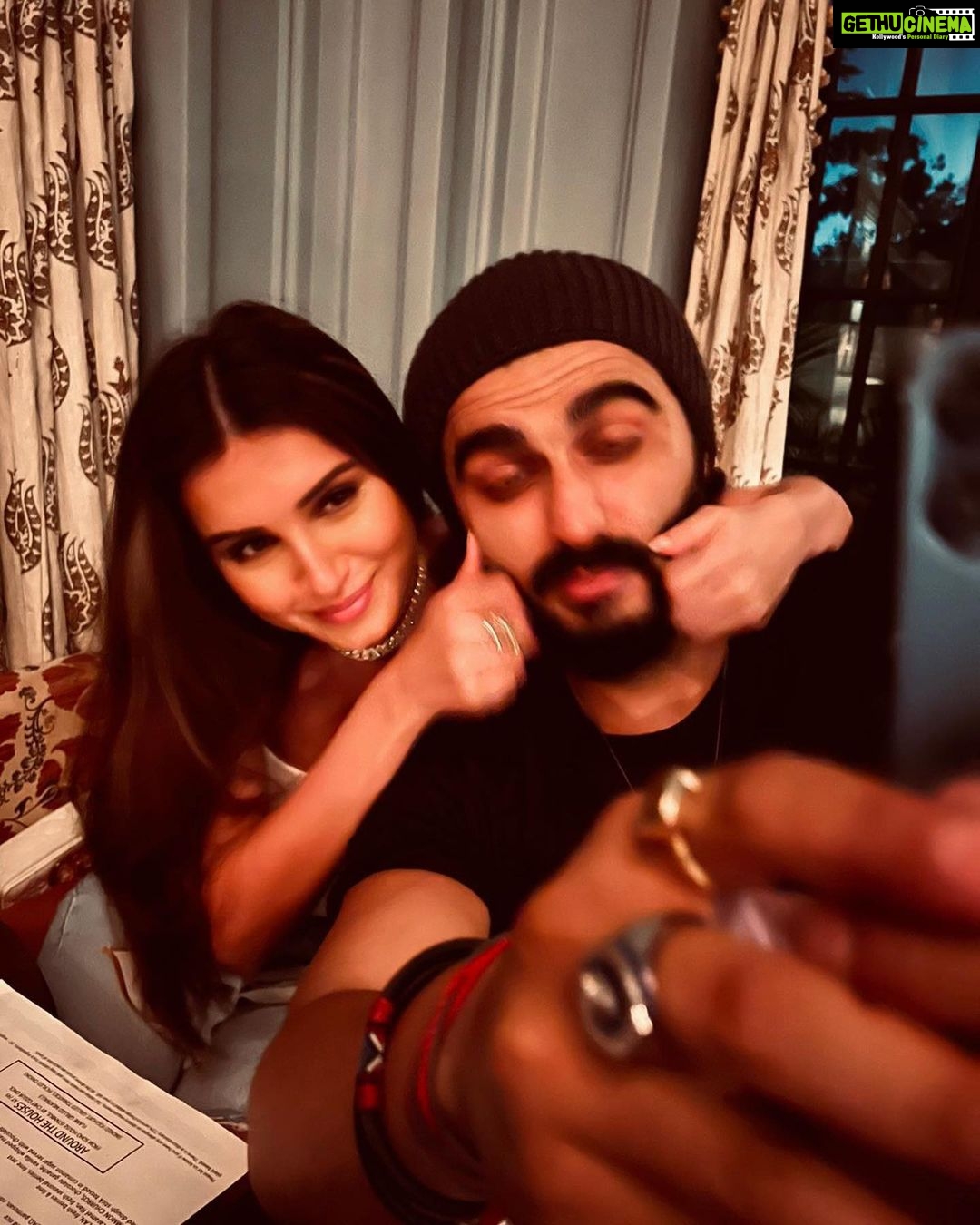 Tara Sutaria Instagram - When we’re not busy being Villains, we’re busy being absolute buffoons. Presenting our alter ego’s - Ami and Timi Masi. 👯♀️ And yes… the cheek pinching is a saga. 💁🏻♀️ @arjunkapoor