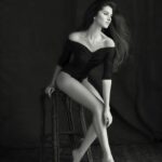 Tara Sutaria Instagram - #BalletBaby Part Deux🖤 @farrokhchothia