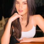 Tara Sutaria Instagram - 📸 #home with @themakeupmaven__