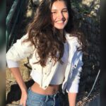 Tara Sutaria Instagram - Mussoorie mornings 🎬☀️🍂🌈 #SOTY2