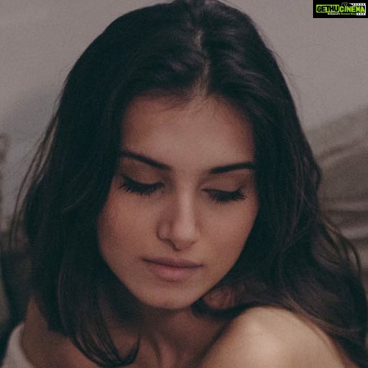 Tara Sutaria Instagram - Evenings in London captured by the favourite #mood Soho