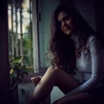 Tejasswi Prakash Instagram - Let the scenery of clouds enter your room 💕 . . . 📸- @kalpesh04_official Makeup - @virendra.makeup Stylist - @shuusaan Hair - @hairstorybyreshma . . . #window #natural #light