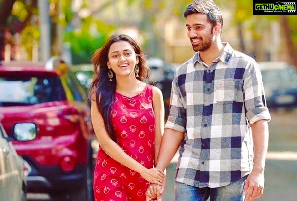 Tejasswi Prakash Instagram - Proud and lucky to have @itsrohitshetty sir as my mentor and it only got better when I got to be the leading lady of Rohit Shetty’s first Marathi venture ..... . “ School College ani Life... “ Produced by Rohit Shetty ... Directed by Vihan Suryavanshi... coming this summer . . . #rohitsir #your #fan #forever