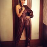 Tejasswi Prakash Instagram – If at first you don’t succeed…fix your ponytail and try again…
.
.
Ready for #khatrokekhiladi ?
.
Outfit @the_fashion_gaga
Heels @fyorindia
Ring @aquamarine_jewellery
Styled by @saachivj 
Assisted by @sanzimehta777 @nehha_o 
Makeup by @rehmansiledar 
Hair by @zulekha333 .
#promotions #bigboss13 #vanityroom