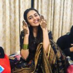 Tejasswi Prakash Instagram – Mehendi ❤️
@ashritashetty_ weds @manishpandeyinsta 
Yayyyy!!!