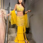 Tejasswi Prakash Instagram - Wishing everyone a very happy Diwali ✨ . . Outfit- @kalkifashion #diwali #2019 #festivaloflights