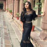 Tejasswi Prakash Instagram - Work to become not to acquire . . Outfit - @shreeyasomaiyalabel Heels @zara Styled by @saachivj Assisted by @nancyshahh @sanzimehta777 Umed Bhawan Palace