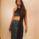Tejasswi Prakash Instagram - #nocaptionneeded . . Styling @stylebysujatasetiya Assissted by @avani_chouksey @_kanupriya_garg @rajulpitliya Outfit @livafashionin Jewellery @officialesar . #post #good #time