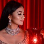 Tejasswi Prakash Instagram - Shadi ho toh aisi ❤️ . . Outfit @kalkifashion