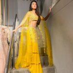 Tejasswi Prakash Instagram - Wishing everyone a very happy Diwali ✨ . . Outfit- @kalkifashion #diwali #2019 #festivaloflights