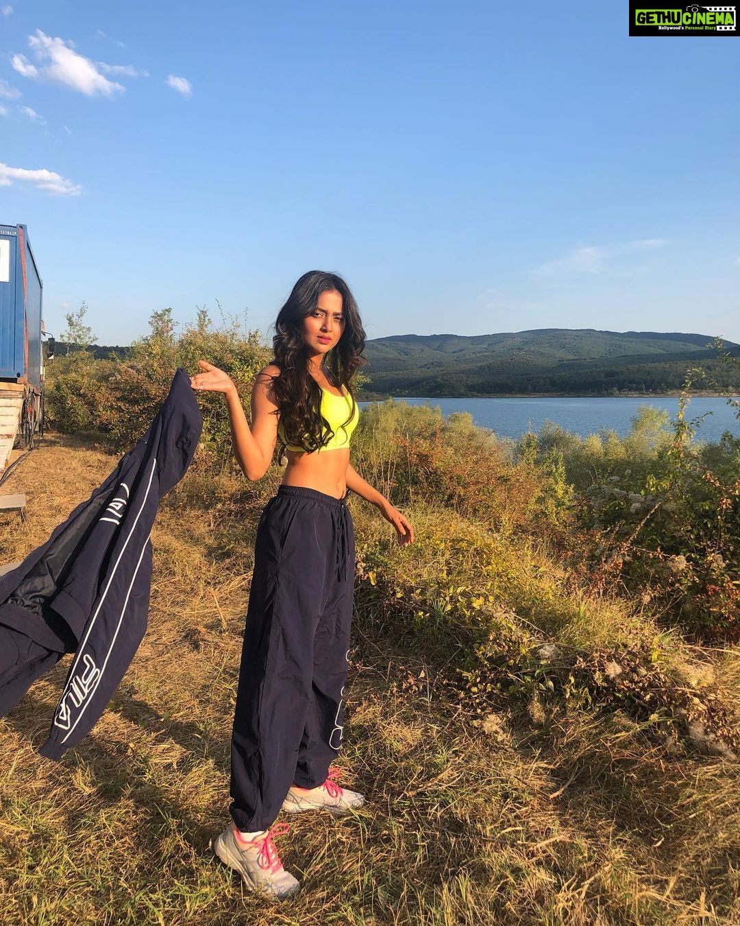 Tejasswi Prakash Instagram - So long as you fight the darkness...you stand in the light... . . Track suit @filaindia Sportswear @hm Styled by @saachivj Team @vanita_pari @sanzimehta777 @nancyshahh #sunkissed #travelholic #passion Sofia, Bulgaria