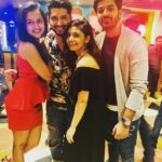 Tejasswi Prakash Instagram - Happy birthday @kunaljaisingh 💃🏻💃🏻 Thank you for all the fun @bharati_k you’re the sweetest 😘😘😘 . . #silsilabadalterishtonka2 #birthday #friends C'Est La Vie